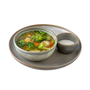 Суп с фрикадельками и зелеными овощам